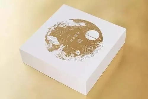 國家郵政局監測數據顯示，截至5月4日，今年我國快遞業(yè)務(wù)量達400億件，比2019年達到400億件提前了128天，比2022年提前了24天。2023年以來(lái)，快遞業(yè)整體呈現企穩回升態(tài)勢，業(yè)務(wù)量增速逐月提速向好，僅用4個(gè)多月就完成400億件，折射出我國居民消費信心增強，經(jīng)濟持續向好的積極信號。